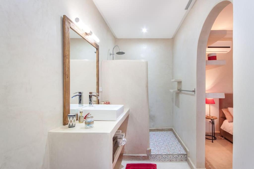 Riad Melilo Avec Piscine Chauffee มาร์ราเกช ภายนอก รูปภาพ