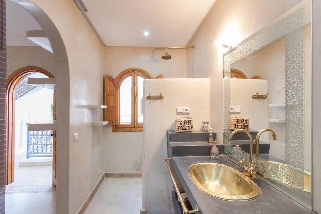 Riad Melilo Avec Piscine Chauffee มาร์ราเกช ภายนอก รูปภาพ